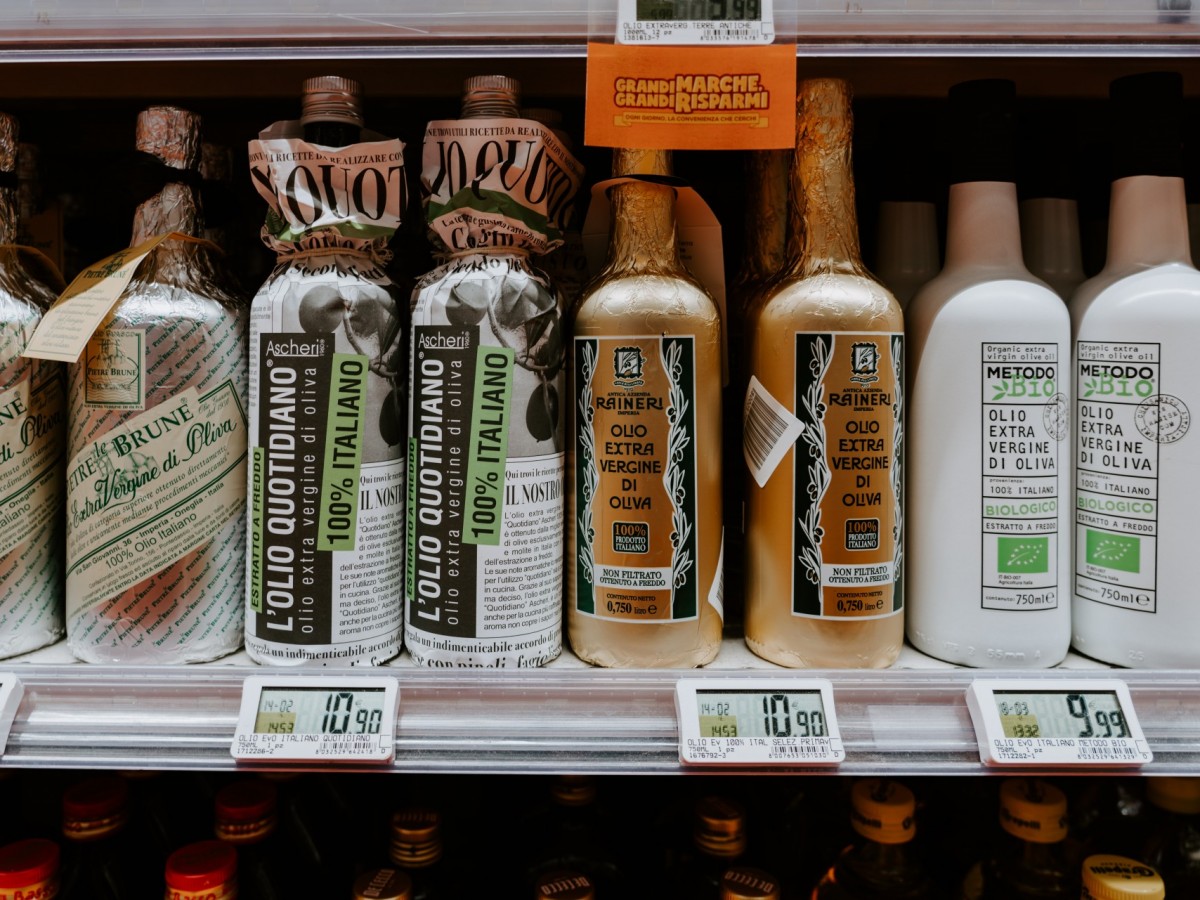サラダ油とオリーブオイル